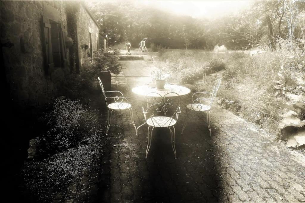 Relax With Art And Nature Mellionnec Εξωτερικό φωτογραφία